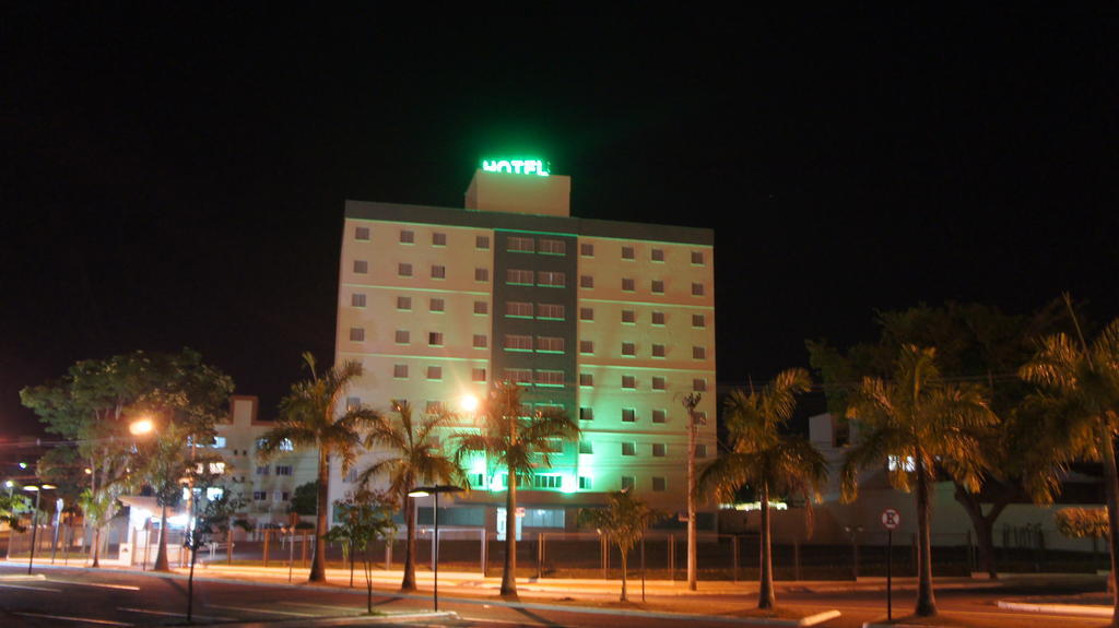 Savana Hotel อูเบร์ลังเจีย ภายนอก รูปภาพ